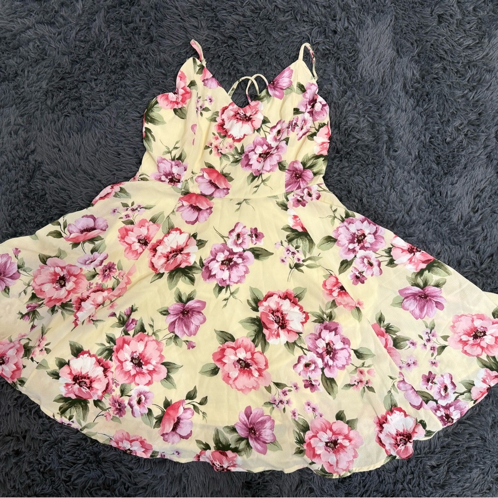 Women’s Floral Dress in Cream and Pink